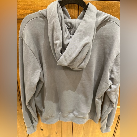 Never worn Parke sweatshirt
Love it but tad small - Picture 2 of 5